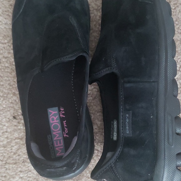 Beautiful, like new, Skechers black suede memory foam shoes - Picture 6 of 6